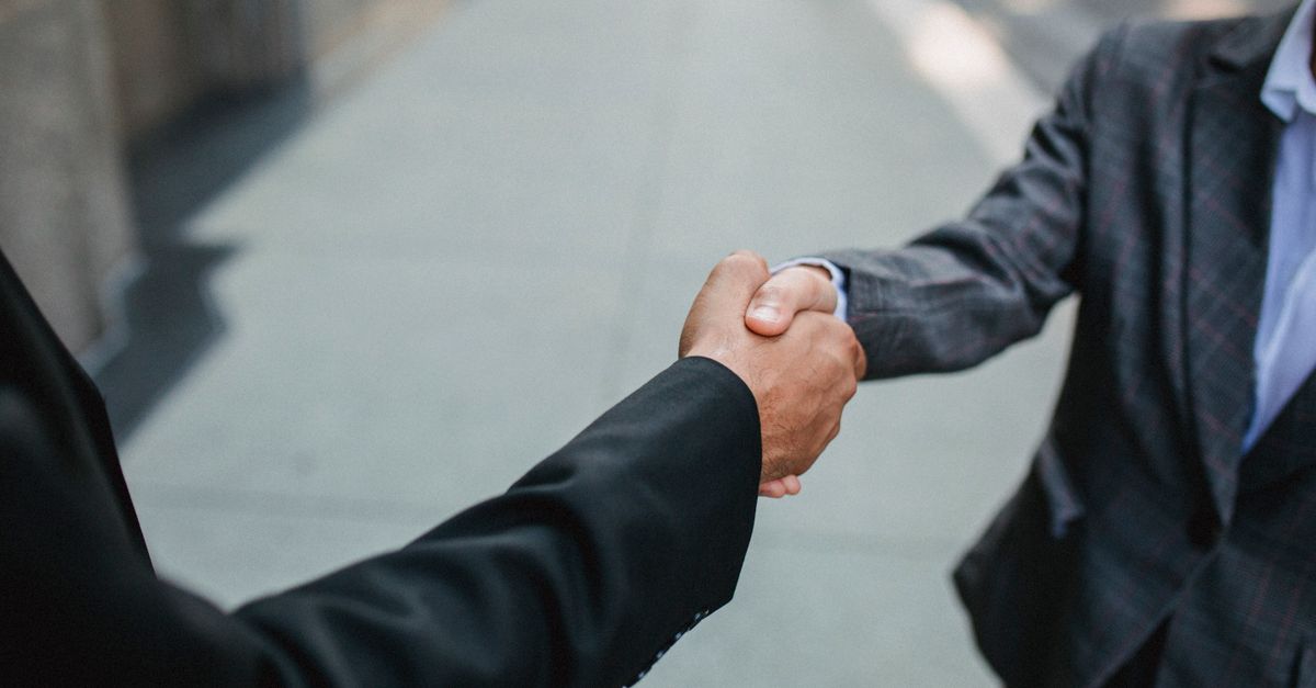 Chitkara Online MBA Vs Manipal Online MBA: Choosing the Right Path to Career Growth