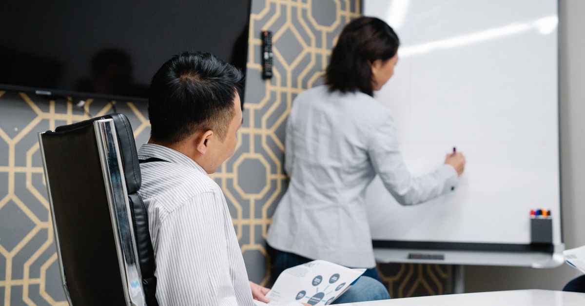 Does IIM Offer Online MBA? Exploring Online Learning Options at Indian Institutes of Management