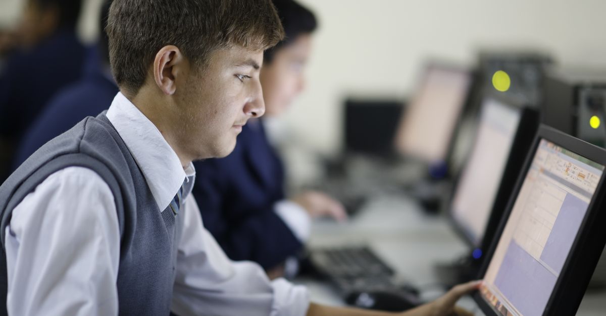 Is Online MCA Worth It? Exploring The Benefits And Career Opportunities