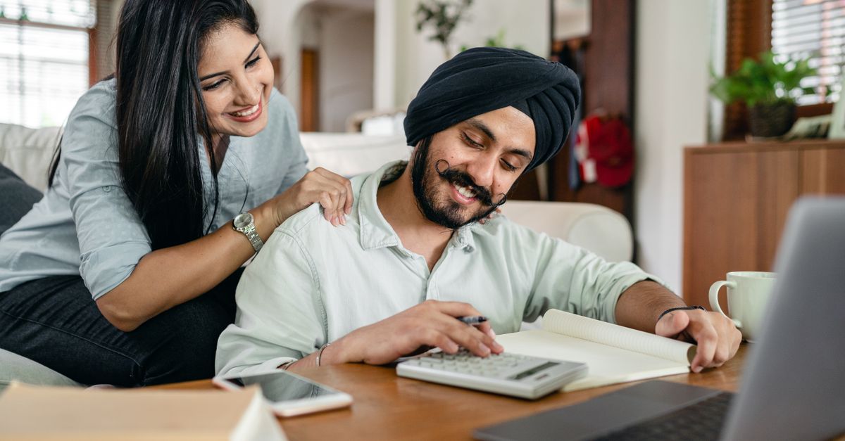 Which Online BCom course is best for banking career in 2025?