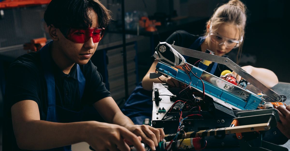 Which Btech Course Is Easy To Pursue?